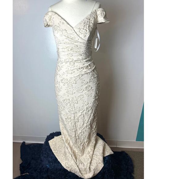 Oleg Cassini Off The Shoulder Ruched Jacquard sz 6 formal - Picture 1 of 11